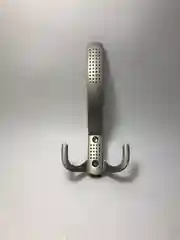 Крючок трехрожковый с перфорацией, мат. никель