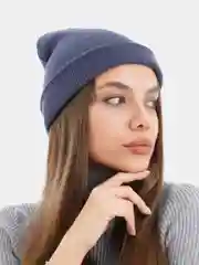 Угольный шапка вязаная