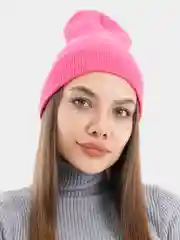 Коралловый шапка вязаная