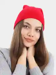 Красный шапка вязаная