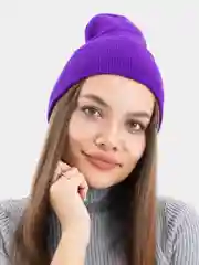 Фиолетовый шапка вязаная