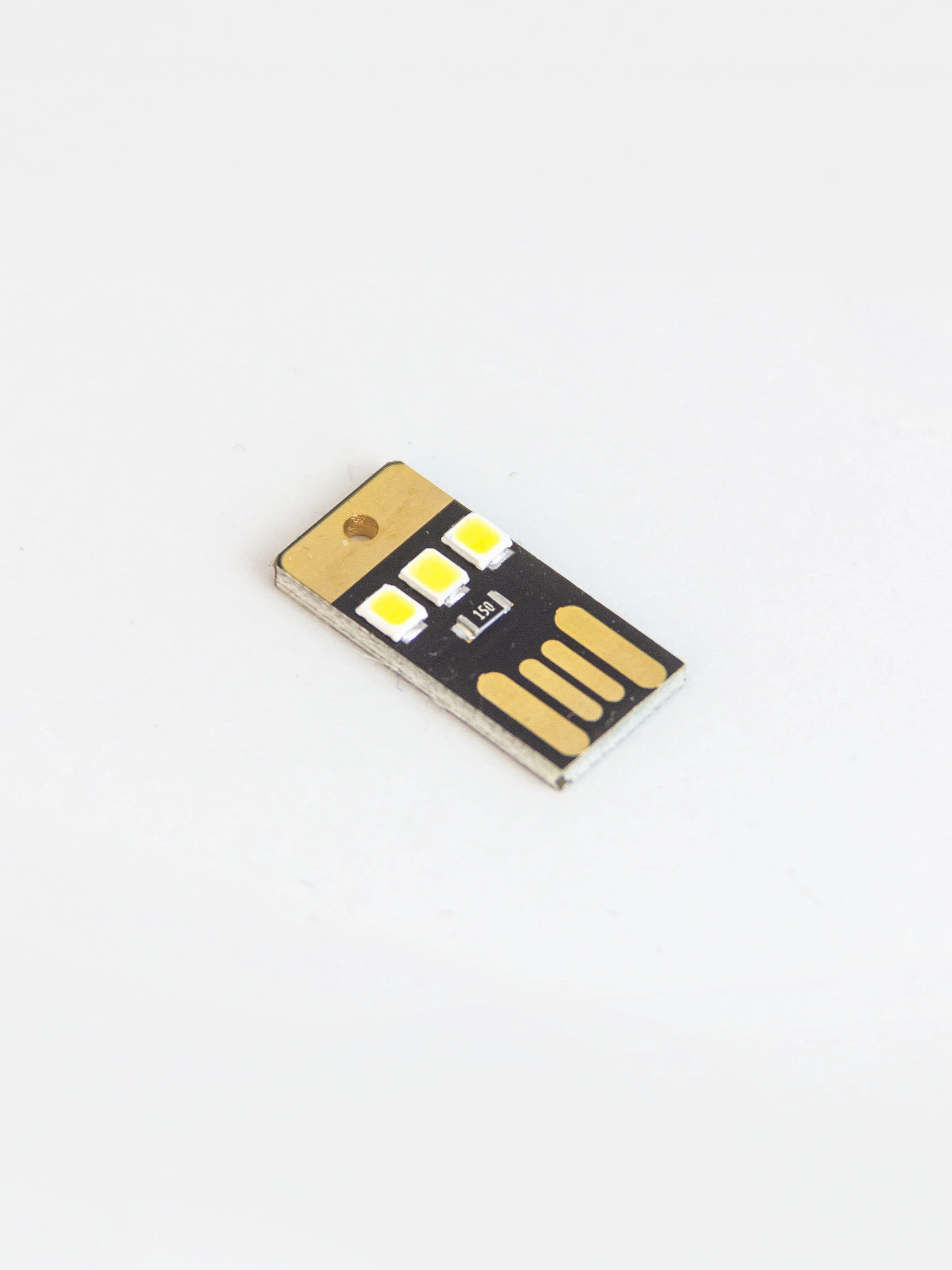 Черный брелок USB фонарик