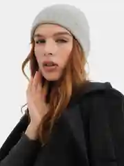 Серый меланж шапка вязаная