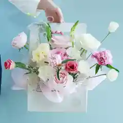 Коробка, пакет для цветов, цветочная композиция