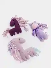 Маленький плюшевый единорог