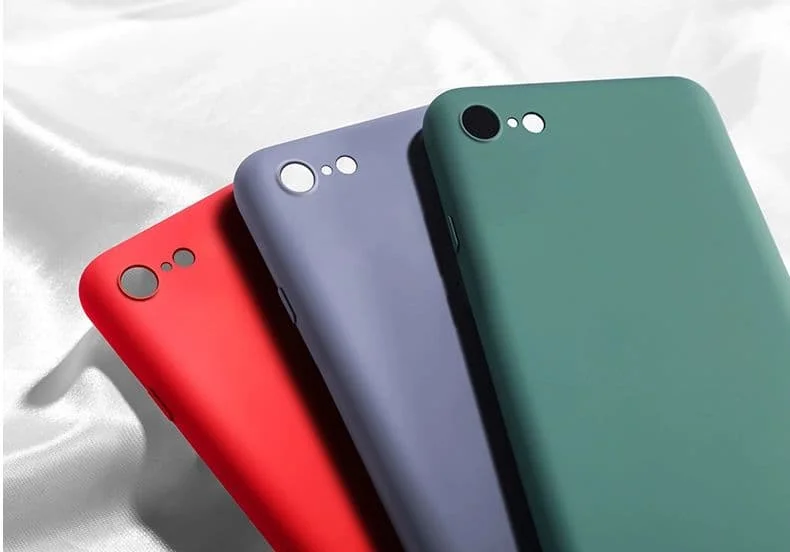 Силиконовый чехол с защитой камеры на iPhone 6/6s, 7/8/SE 2020, X/XS, 11