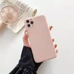 Розовый силиконовый чехол с защитой камеры на iPhone 6/6s, 7/8/SE 2020, X/XS, 11