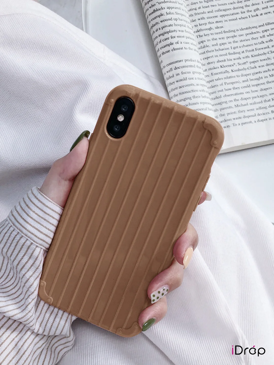 Коричневый чехол силиконовый для iPhone 6/6S, 6 plus/  6S plus, 7/8/SE 2020, 7 plus /8 plus ,X/XS ,XR ,11, 11 ProMax
