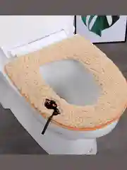 Оранжевый чехол для унитаза Котик
