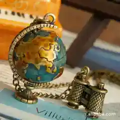 Подвес с цепочкой "Весь мир"