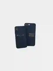 Чехол на iPhone с надписью "Love"