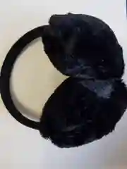 Черный меховые наушники