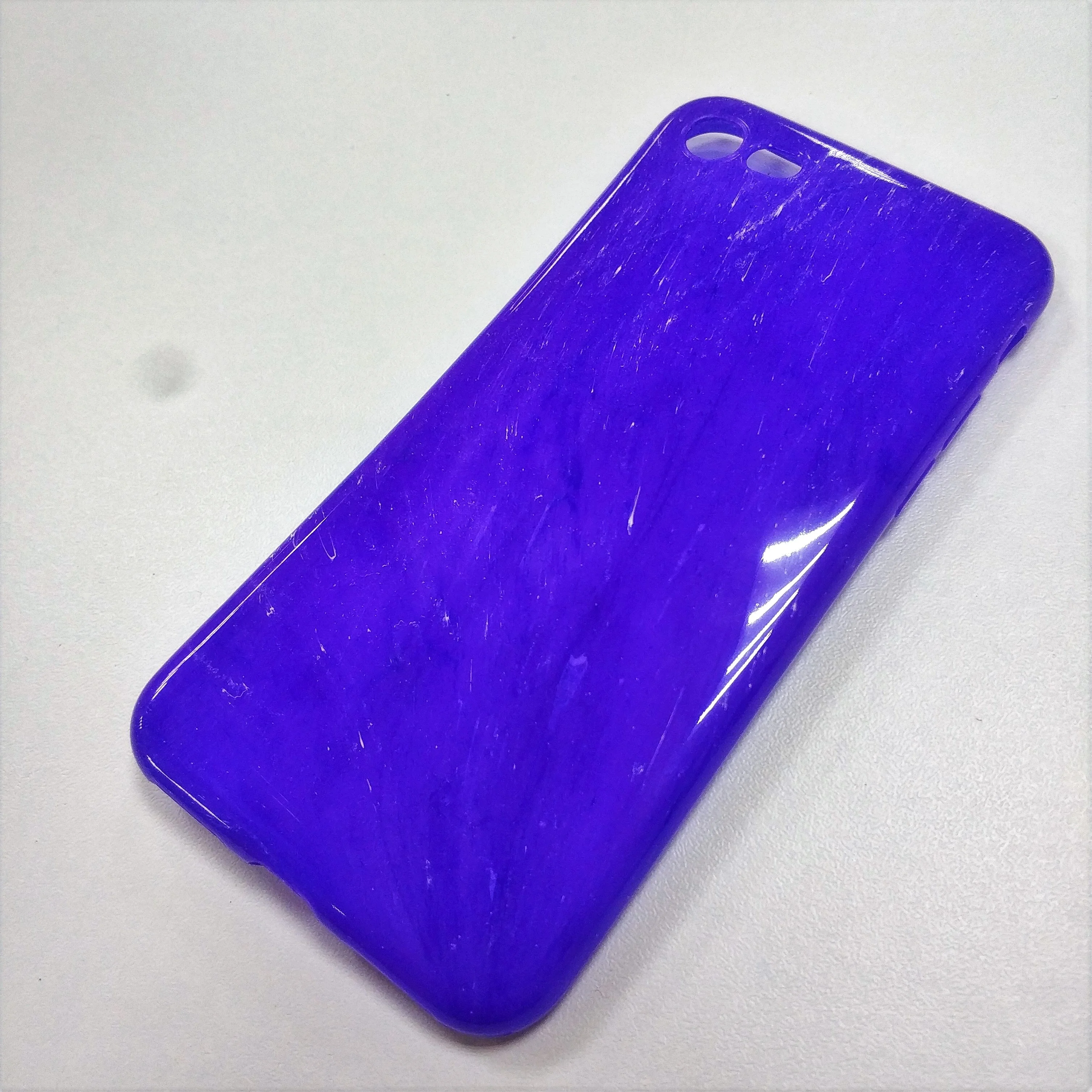 Фиолетовый чехол на iPhone 7 / 8 / SE 2020