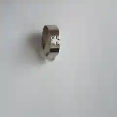 Золотой кольца с перфорацией