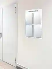 Информационный стенд на 4 кармана