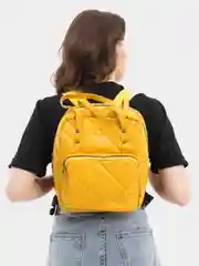 Желтый рюкзак