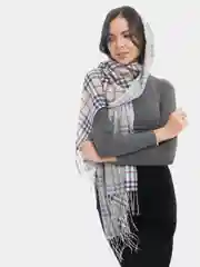 Бежевый шарф