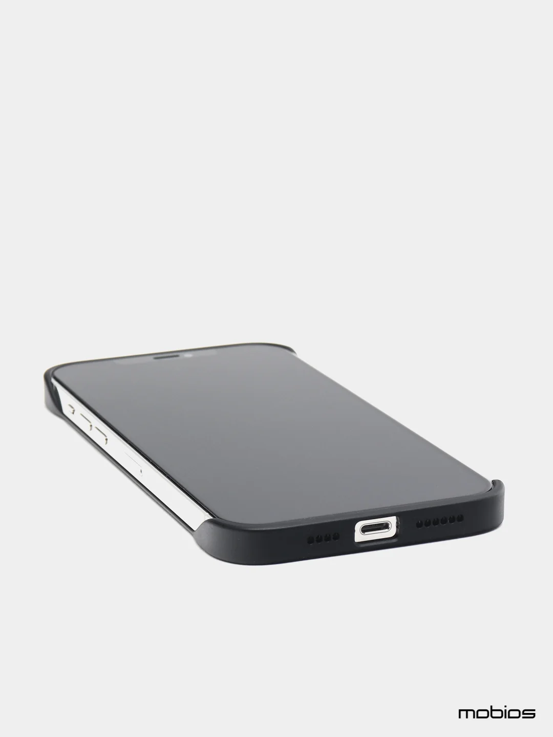 Красный чехол-накладка iPhone 12 и iPhone 12 Pro