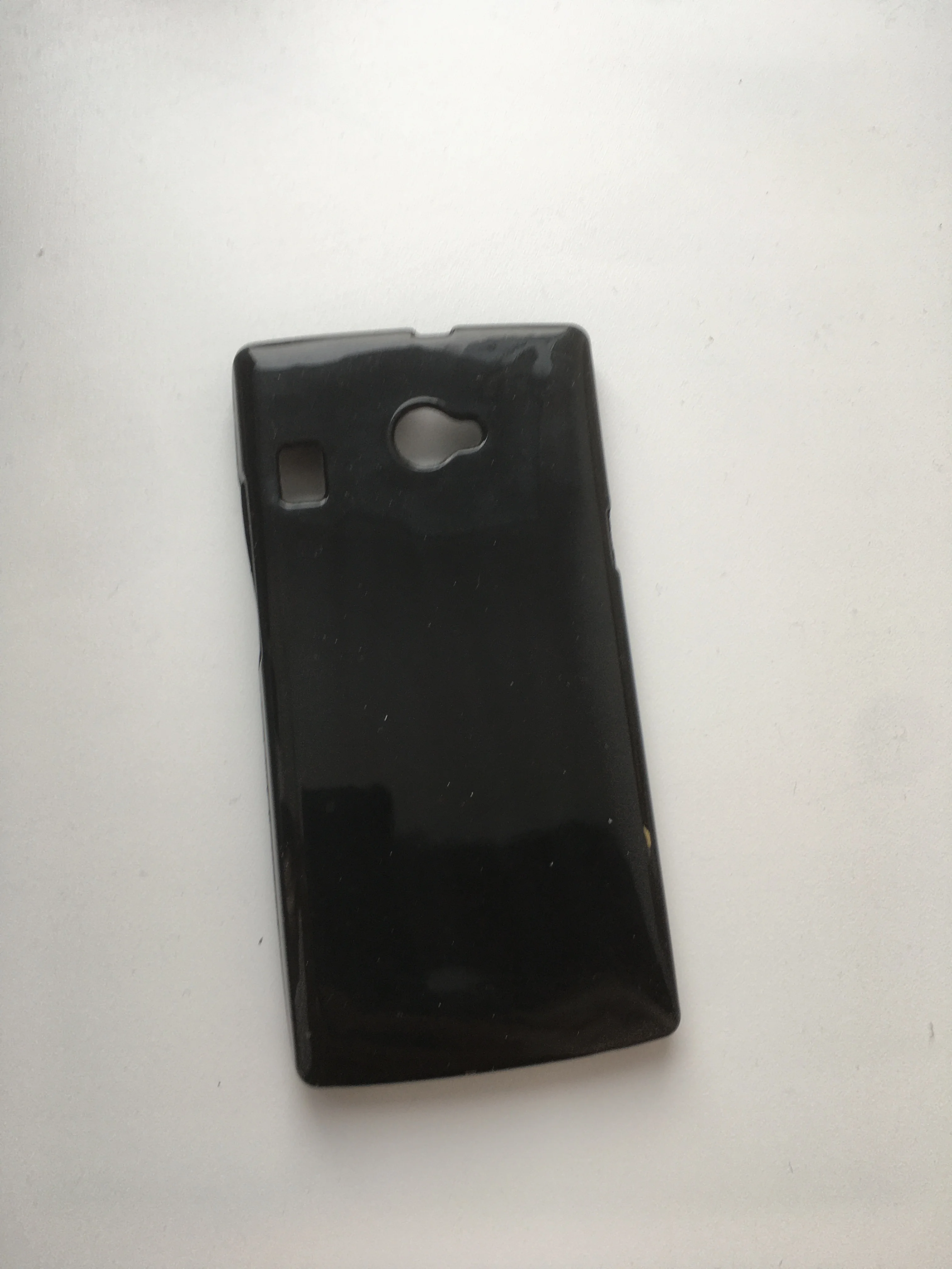 Черный чехол для fly FS451