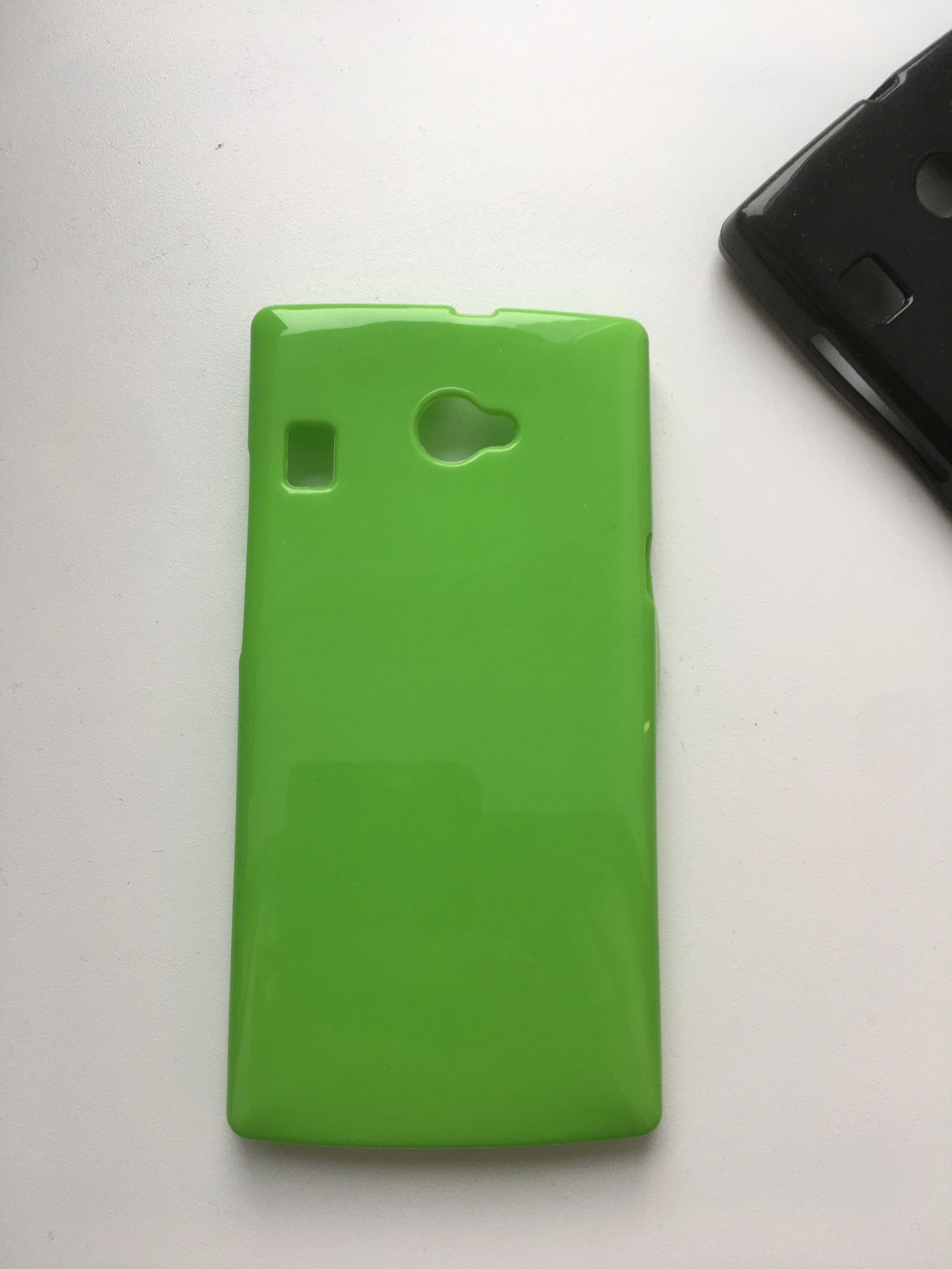 Зеленый чехол для fly FS451