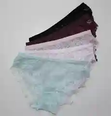 Кружевные женские трусы