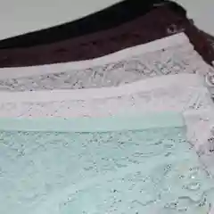 Кружевные женские трусы