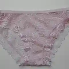 Розовый кружевные женские трусы