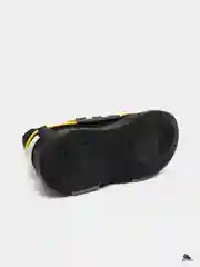 Кроссовки