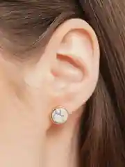 Белый серьги Mitro
