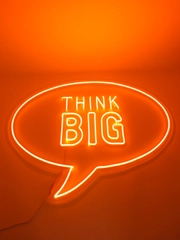 Неоновая вывеска THINK BIG, 680 х 850 мм