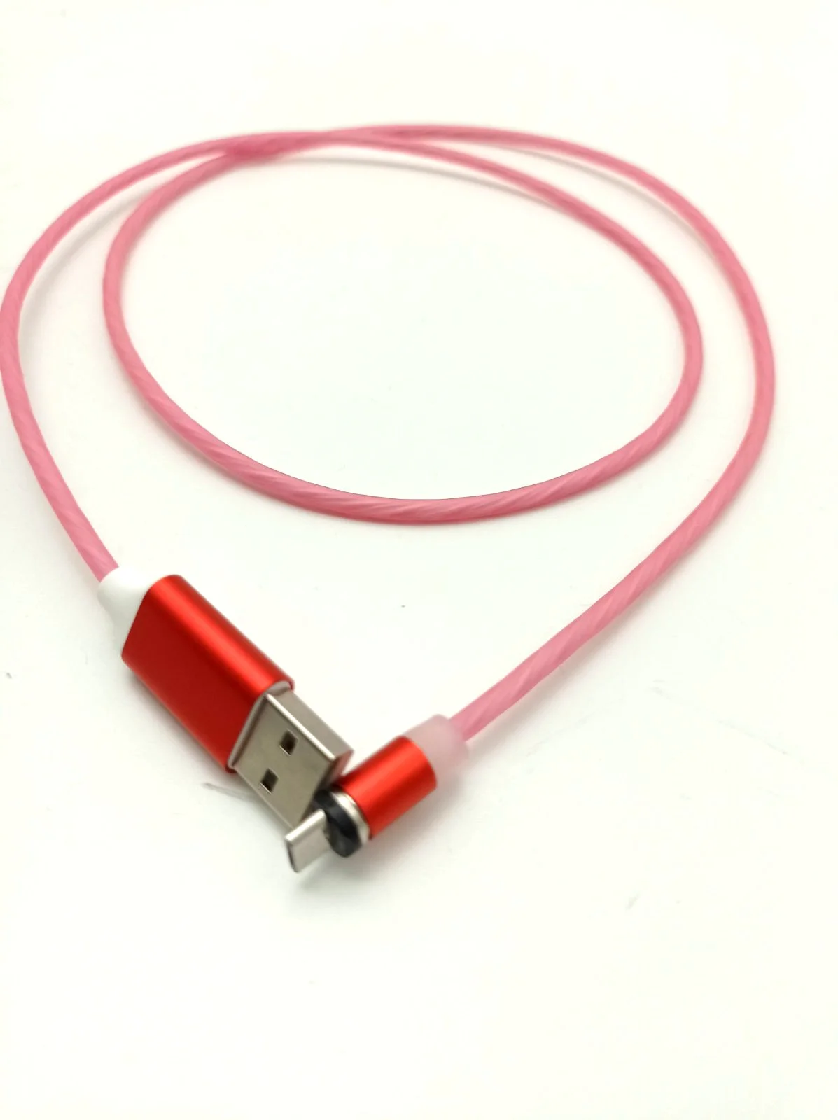 Розовый светящийся 360-градусный круглый магнитный кабель MicroUSB 1А. T4005