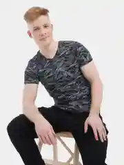 Черный футболка мужская