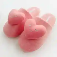Тапочки Halluci "Объемные сердца"