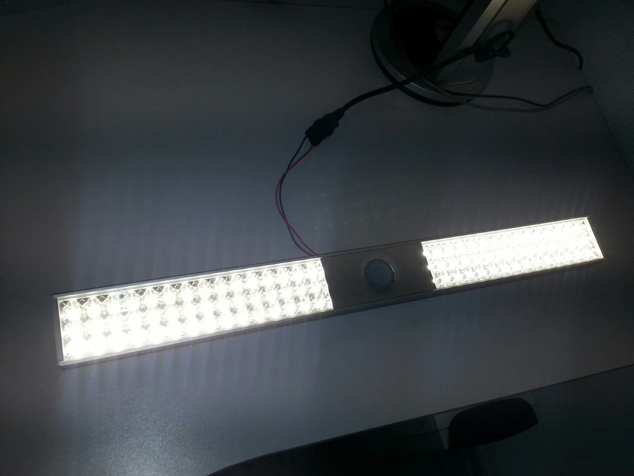 Светильник СПБ-1Д 52-4 с датчиком, 4 Вт, 66 LED, IP20, 520 мм, серый, ASD