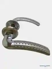 Комплект дверных ручек Bralli CB-03Y. Хром
