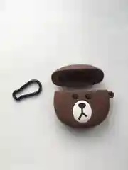 Коричневый чехол для наушников airpods 2