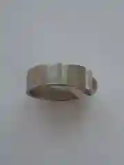 Белый кольца с узорами