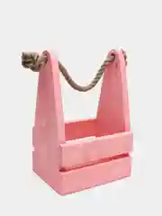 Белый деревянный ящик