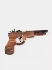 Игрушечный деревянный пистолет, стреляющий резинками