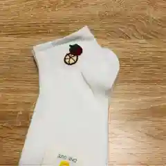 Белый носки унисекс с принтом фруктов