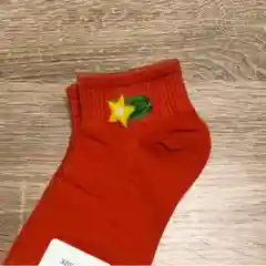 Оранжевый носки унисекс с принтом фруктов