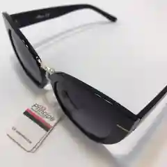 Черный солнцезащитные женские очки