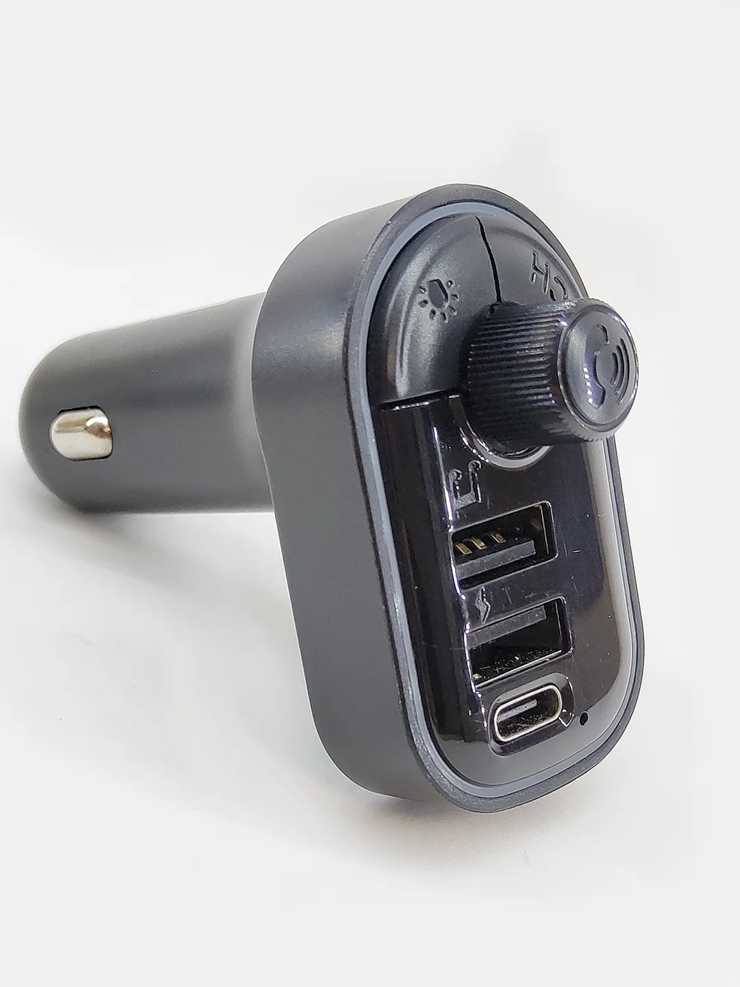 FM (ФМ) Модулятор с функцией громкой связи bluetooth и зарядкой до 3.1А с RGB подсветкой