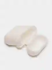 Белый чехол для наушников AirPods силиконовый
