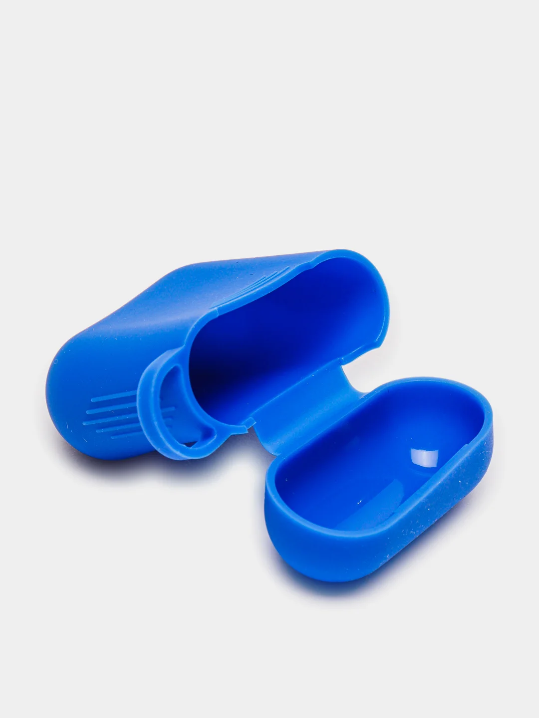 Белый чехол для наушников AirPods силиконовый