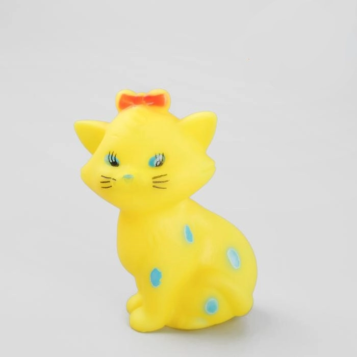 Игрушка пищащая "Кошечка" для собак, 10 см, микс цветов