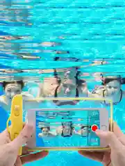 Белый водонепроницаемый чехол для телефона