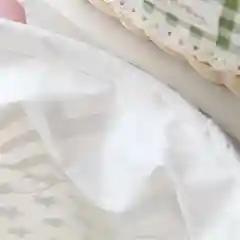Розовый корзина для хранения