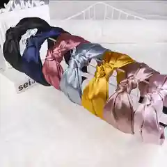 Ободок для волос с узлом