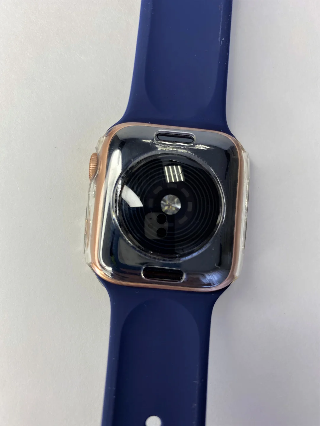 Силиконовый бампер накладка чехол на корпус часов Apple Watch (Эпл вотч) 38,40,42,44  mm